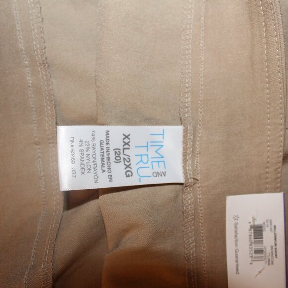 CLEARANCE Time & Tru Bermuda Mid-Rise Stretch Shorts Plus XXL 2X 20 NWT's COMFY - Picture 7 of 12